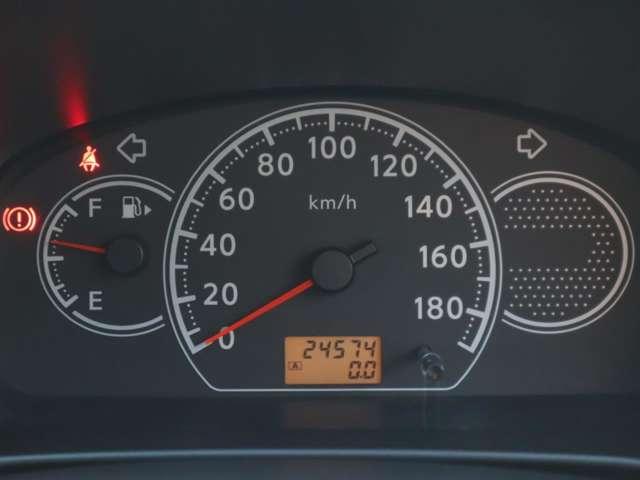 ファミリアバン １．５　ＶＥ　ヘッドライトレベライザー　電源ソケット（10枚目）