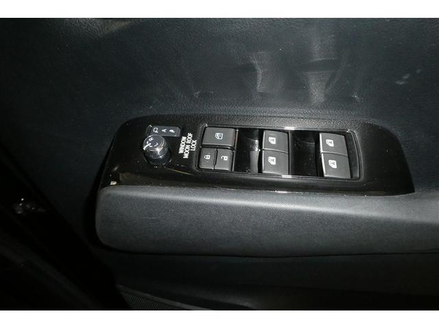 アルファード 2.5S 両側電動パワースライドドア サンル-フ 地上デジタル Wエアコン フルオートエアコン 盗難防止システム 横滑り防止 AW クルーズC ナビ&TV パワーステアリング メモリナビ LEDランプ WエアB(30枚目)