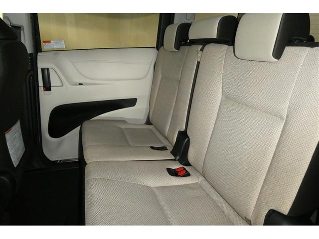 シエンタ Ｘ　ＥＴＣ装備　Ｓキー　地デジ　バックガイドモニター　運転席助手席エアバック　マニュアルエアコン　キーフリーシステム　アイドルストップ　メモリーナビゲーション　横滑防止装置　エアバック付き　三列シート（16枚目）