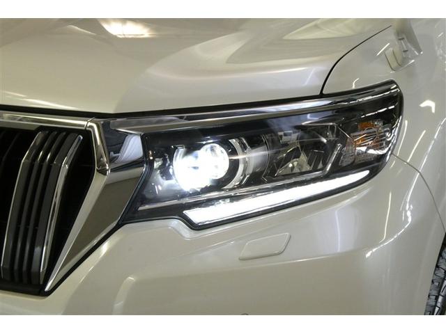 【ＬＥＤヘッドライト】白く照らされるのが特徴です。明るいだけでなく、周囲からの認知されやすく歩行者や死角にいる方へアピール効果、安全性が飛躍的に向上します！