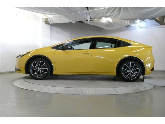 プリウス Ｚ　リアカメラ　プリクラッシュ　ＰＷシート　メモリナビ　ＡＣ１００Ｖ電源　ＬＥＤランプ　ナビ・ＴＶ　オートクルーズ　アルミホイール　ドライブレコーダ　ＡＣ　運転席エアバッグ　横滑り防止装置　ＥＴＣ付（4枚目）