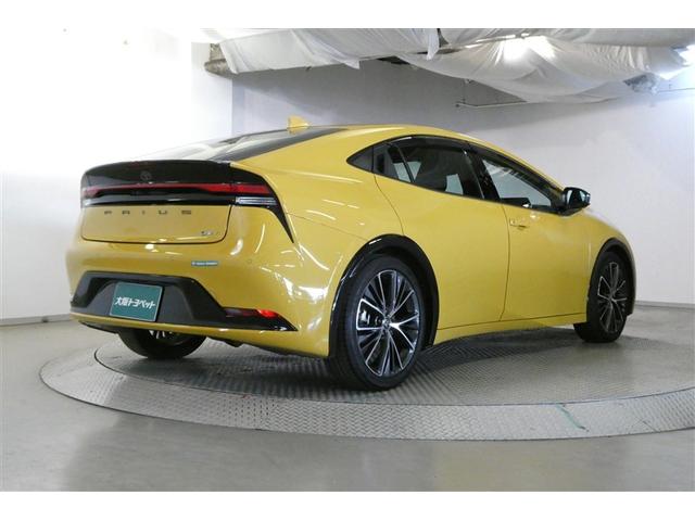 プリウス Ｚ　リアカメラ　プリクラッシュ　ＰＷシート　メモリナビ　ＡＣ１００Ｖ電源　ＬＥＤランプ　ナビ・ＴＶ　オートクルーズ　アルミホイール　ドライブレコーダ　ＡＣ　運転席エアバッグ　横滑り防止装置　ＥＴＣ付（8枚目）