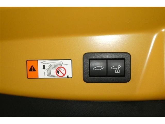 プリウス Ｚ　リアカメラ　プリクラッシュ　ＰＷシート　メモリナビ　ＡＣ１００Ｖ電源　ＬＥＤランプ　ナビ・ＴＶ　オートクルーズ　アルミホイール　ドライブレコーダ　ＡＣ　運転席エアバッグ　横滑り防止装置　ＥＴＣ付（10枚目）