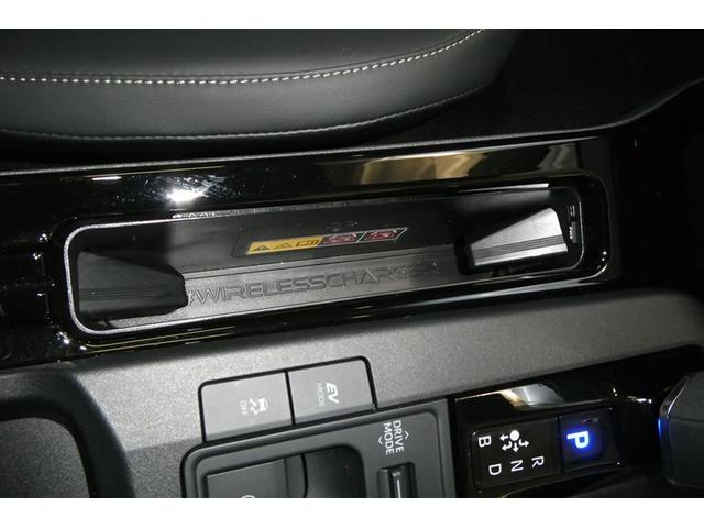 プリウス Ｚ　リアカメラ　プリクラッシュ　ＰＷシート　メモリナビ　ＡＣ１００Ｖ電源　ＬＥＤランプ　ナビ・ＴＶ　オートクルーズ　アルミホイール　ドライブレコーダ　ＡＣ　運転席エアバッグ　横滑り防止装置　ＥＴＣ付（28枚目）