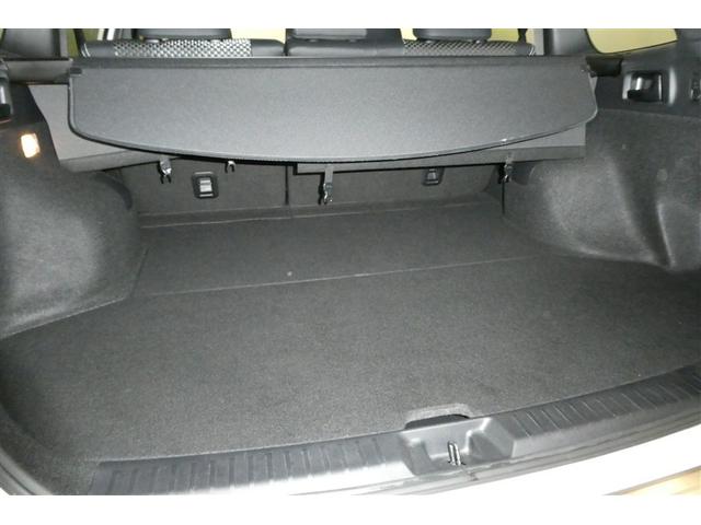 カローラフィールダー ハイブリッドＧ　ダブルバイビー　ＰＣＳ　インテリキー　横滑防止　フルセグＴＶ　ＬＥＤヘッドライト　オートエアコン　ＥＴＣ　ＤＶＤ再生　アルミホイール　キーフリーシステム　サイドエアバッグ　ナビＴＶ　パワーウィンドウ　ＡＢＳ　盗難防止（14枚目）