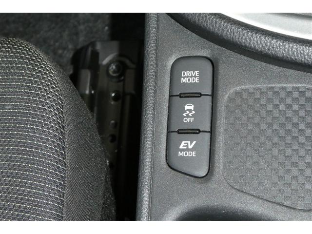 ヤリスクロス ハイブリッドＧ　ＴＳＳ　イモビライザー　バックモニタ－　エアコン　ナビ　インテリキー　パワーウィンド　Ｗエアバック　オートクルーズ　メディアプレイヤー接続　キーフリー　横滑防止装置　サイドエアバッグ　エアバッグ（26枚目）