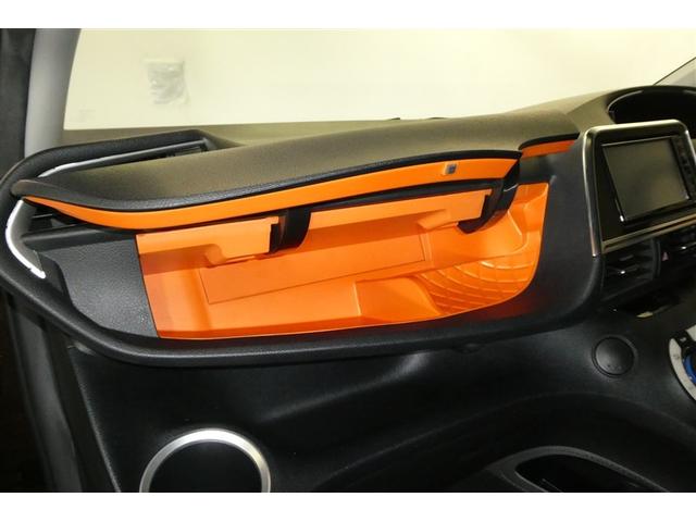 シエンタ ハイブリッドＧ　ブレーキサポート　ＬＥＤライト　Ｂカメラ　キーフリー　スマキー　横滑り防止システム　メモリナビ　ナビＴＶ　ウォークスルー　イモビライザー　運転席エアバック　メディアプレイヤー接続　アルミホイール　ＰＷ（32枚目）