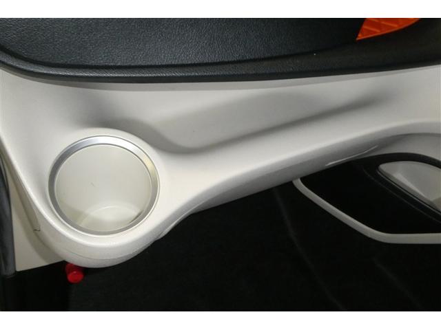 シエンタ G ナビ・TV スマートキープッシュスタート アイドリングS リアカメラ 地デジフルセグ フルオートエアコン パワーウィンド ETC 運転席エアバック パワステ キーフリーシステム DVD再生可 ABS(32枚目)