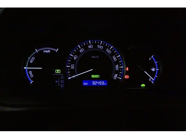 エスクァイア ハイブリッドＧｉ　Ｒカメラ　ＡＡＣ　ナビ＆ＴＶ　リアエアコン　地デジ　クルーズコントロール　ＬＥＤライト　キーレスエントリー　スマートキー付　ＤＶＤ再生可　エアバック　横滑防止装置　盗難防止システム　ＥＴＣ　３列シート（33枚目）