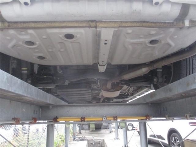 エスクァイア ハイブリッドＧｉ　Ｒカメラ　ＡＡＣ　ナビ＆ＴＶ　リアエアコン　地デジ　クルーズコントロール　ＬＥＤライト　キーレスエントリー　スマートキー付　ＤＶＤ再生可　エアバック　横滑防止装置　盗難防止システム　ＥＴＣ　３列シート（40枚目）