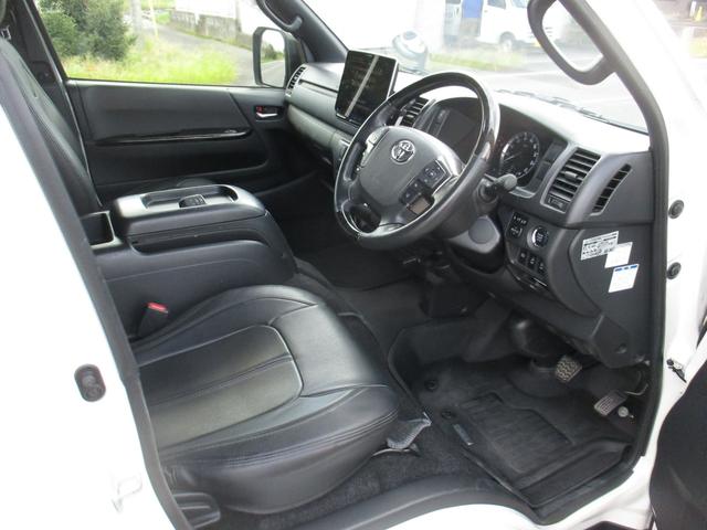 ハイエースバン スーパーGL ダークプライムII Dターボ アルパイン11インチナビフルセグ Bカメラ 両側パワースライドドア 社外17アルミナスカータイヤ シートカバー 純正LEDへッドライト プリクラシュセーフティ(11枚目)