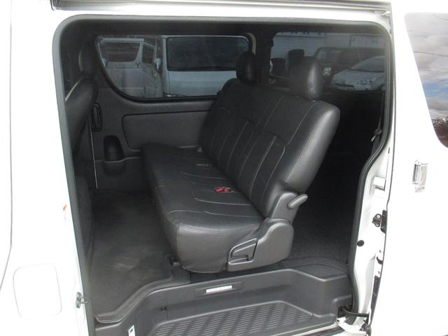 ハイエースバン スーパーGL ダークプライムII Dターボ アルパイン11インチナビフルセグ Bカメラ 両側パワースライドドア 社外17アルミナスカータイヤ シートカバー 純正LEDへッドライト プリクラシュセーフティ(17枚目)