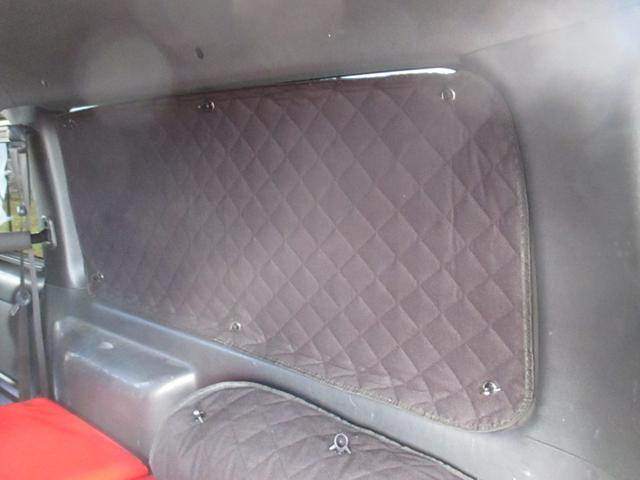 ハイエースバン スーパーＧＬ　ダークプライムＩＩ　Ｄターボ　モデリスタＦＳＲエアロ　ファブレス１８アルミ　社外９インチナビフルセグ　ＦＤモニター　パノラミックビューモニター　オーバーフェンダー　べッドキット　シートカバー　Ｄミラーカバー　ＬＥＤテール（20枚目）