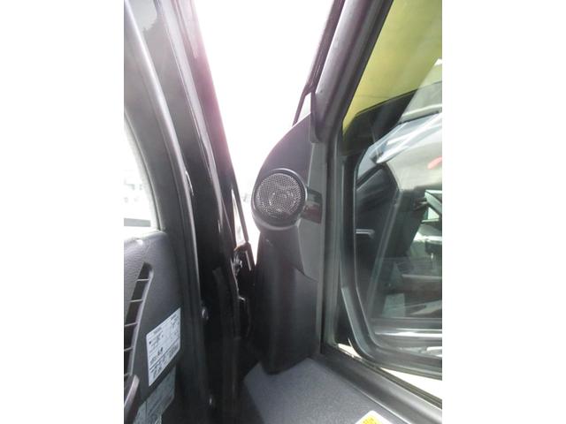 ハイエースバン スーパーＧＬ　ダークプライムＩＩ　Ｄターボ　モデリスタＦＳＲエアロ　ファブレス１８アルミ　社外９インチナビフルセグ　ＦＤモニター　パノラミックビューモニター　オーバーフェンダー　べッドキット　シートカバー　Ｄミラーカバー　ＬＥＤテール（24枚目）