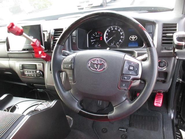 ハイエースバン スーパーＧＬ　ダークプライムＩＩ　Ｄターボ　モデリスタＦＳＲエアロ　ファブレス１８アルミ　社外９インチナビフルセグ　ＦＤモニター　パノラミックビューモニター　オーバーフェンダー　べッドキット　シートカバー　Ｄミラーカバー　ＬＥＤテール（27枚目）