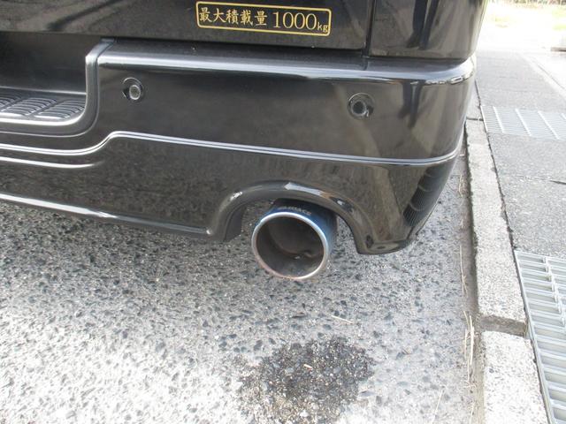 ハイエースバン スーパーＧＬ　ダークプライムＩＩ　Ｄターボ　モデリスタＦＳＲエアロ　ファブレス１８アルミ　社外９インチナビフルセグ　ＦＤモニター　パノラミックビューモニター　オーバーフェンダー　べッドキット　シートカバー　Ｄミラーカバー　ＬＥＤテール（30枚目）