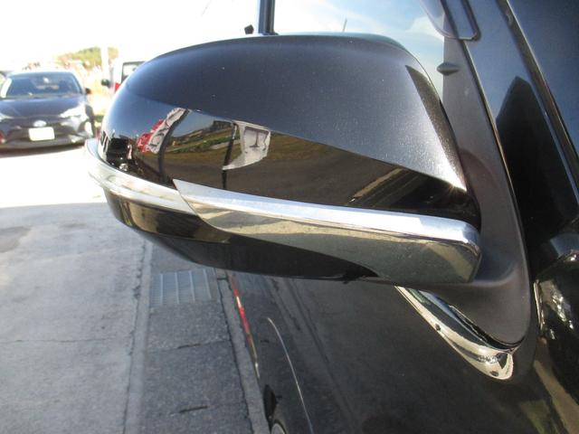 ハイエースワゴン ＧＬ　社外ＦＳＲエアロ　社外２０インチアルミ　ローダウン　左パワースライドドア　純正ＬＥＤへッド　社外テール　社外ナビフルセグ　ＦＤモニター　Ｂカメラ　シートカバー　ウィンカーミラー（8枚目）