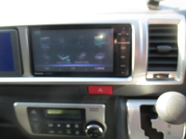 ハイエースワゴン ＧＬ　社外ＦＳＲエアロ　社外２０インチアルミ　ローダウン　左パワースライドドア　純正ＬＥＤへッド　社外テール　社外ナビフルセグ　ＦＤモニター　Ｂカメラ　シートカバー　ウィンカーミラー（11枚目）