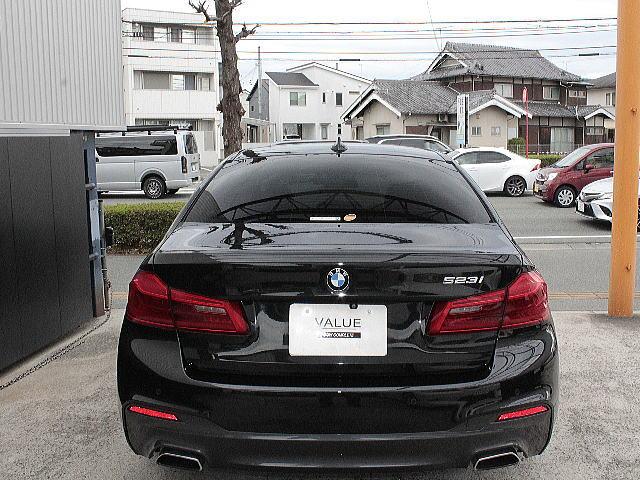 ５シリーズ ５２３ｉ　Ｍスポーツ　人気定番カラーブラックサファイアのＭスポーツ！新品パーツで仕上げたカスタムコンプリート新品２０インチアルミ　禁煙車（28枚目）