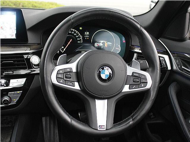 ５シリーズ ５２３ｉ　Ｍスポーツ　人気定番カラーブラックサファイアのＭスポーツ！新品パーツで仕上げたカスタムコンプリート新品２０インチアルミ　禁煙車（36枚目）