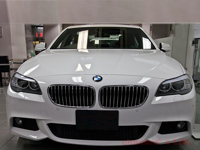 ５シリーズ ５２３ｉ　Ｍスポーツ　人気定番カラーブラックサファイアのＭスポーツ！新品パーツで仕上げたカスタムコンプリート新品２０インチアルミ　禁煙車（62枚目）