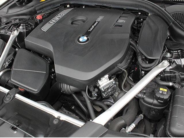 �ێ����₷���Q�O�O�O�����S�C���^�[�{�G���W���ł��A�_�E���T�C�W���O�G���W���̓^�[�{�Ńp���[�R���g���[������Q�O�O�O�����Ƃ͎v���Ȃ������ƍ��R���������Ă��܂�