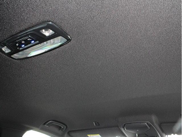 �ԗ����x�������΂�o��V�����������Ԃł��A�l�X�|�[�c�̓u���b�N����̃C���e���A�ƂȂ�܂�