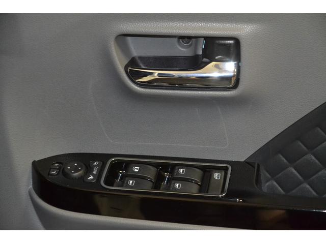 タント カスタムＸ　４ＷＤＡＴ・スマアシＩＩＩ・ＬＥＤオートライトオートハイビームフォグランプ・ＳＤフルセグナビバックカメラ・両側電動スライドドア・オートエアコン・スマートキープッシュスタート／（17枚目）