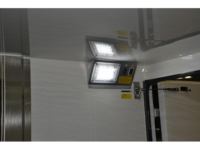 ハイゼットトラック FRP保冷車 FRP保冷車・スマアシ・LEDオートライトフォグランプ・4WDAT・エアコンパワステパワウインドー・スマートキープッシュスタート・純正デジタルインナーミラー(25枚目)