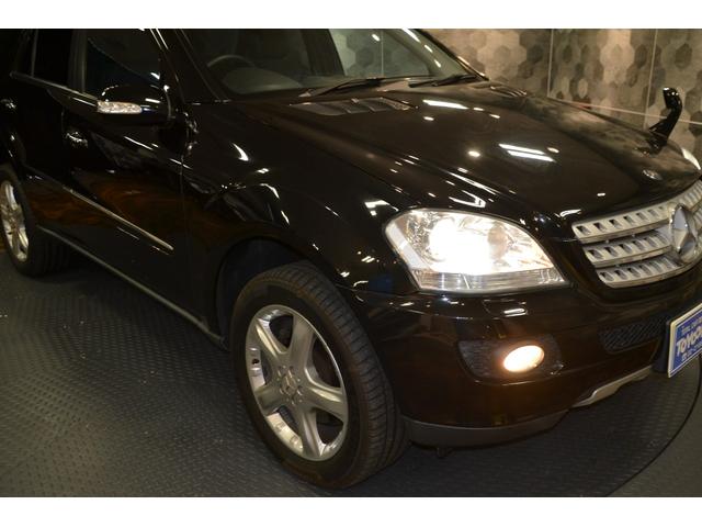 Mクラス ML350 4WDAT・HIDライトフォグランプバックフォグ・ナビバックカメラETC・デユアルエアコン・革パワーシート(9枚目)