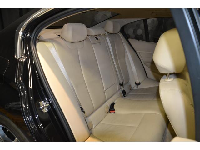 3シリーズ 320iラグジュアリー HDDナビバックカメラETC・革パワーシート・スマートキープッシュスタート・純正19インチアルミ(23枚目)