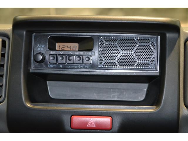 エブリイ ＰＣ　４ＷＤＡＴ・スピーカー一体ＡＭ／ＦＭラジオ・エアコンパワステパワウインドー・キーレスエントリー（17枚目）