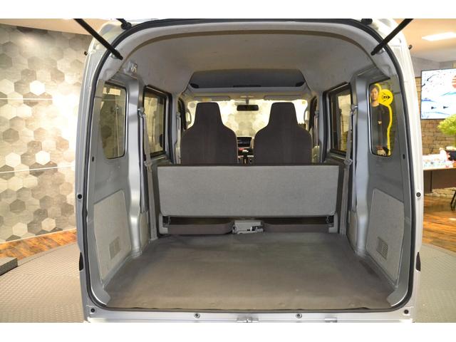 エブリイ ＰＣ　４ＷＤＡＴ・スピーカー一体ＡＭ／ＦＭラジオ・エアコンパワステパワウインドー・キーレスエントリー（20枚目）