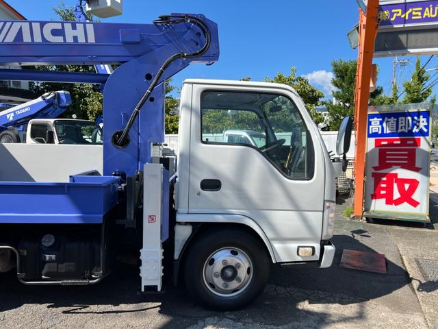 エルフトラック 　高所作業車　アイチ　ＳＢ１２Ａ　１２ｍ　６ＭＴ　ＦＲＰバケット　電動格納ミラー　ＥＴＣ　自動格納（5枚目）