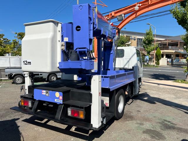 エルフトラック 　高所作業車　アイチ　ＳＢ１２Ａ　１２ｍ　６ＭＴ　ＦＲＰバケット　電動格納ミラー　ＥＴＣ　自動格納（7枚目）