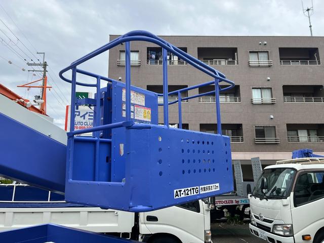 エルフトラック 　高所作業車　タダノ　ＡＴ１２１　１２ｍ　６ＭＴ　自動格納　パワーウインド　電動格納ミラー（28枚目）