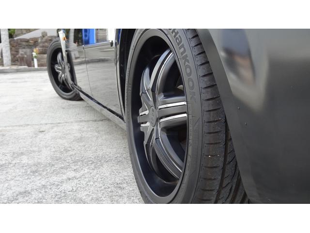5.7HEMI 3月末迄の限定値下! 車高調 社外20AW サンルーフ E&Gメッキグリル 革シート ボストンサウンドシステム 社外ナビ 地デジ V8 5.7HEMI(20枚目)