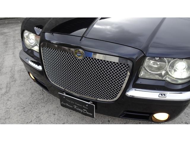 5.7HEMI 3月末迄の限定値下! 車高調 社外20AW サンルーフ E&Gメッキグリル 革シート ボストンサウンドシステム 社外ナビ 地デジ V8 5.7HEMI(25枚目)