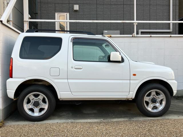 ＡＺオフロード ＸＣ　ターボ　４ＷＤ　ＡＢＳ　キーレス　純ＡＷ　純正アルミホイール　パワーステアリング　パワーウィンドウ　エアコン　運転席・助手席エアバック　ＣＤ（3枚目）