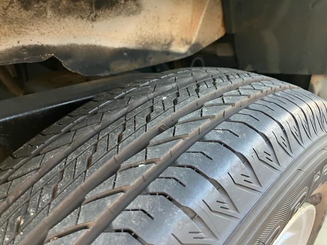 ＡＺオフロード ＸＣ　ターボ　４ＷＤ　ＡＢＳ　キーレス　純ＡＷ　純正アルミホイール　パワーステアリング　パワーウィンドウ　エアコン　運転席・助手席エアバック　ＣＤ（16枚目）