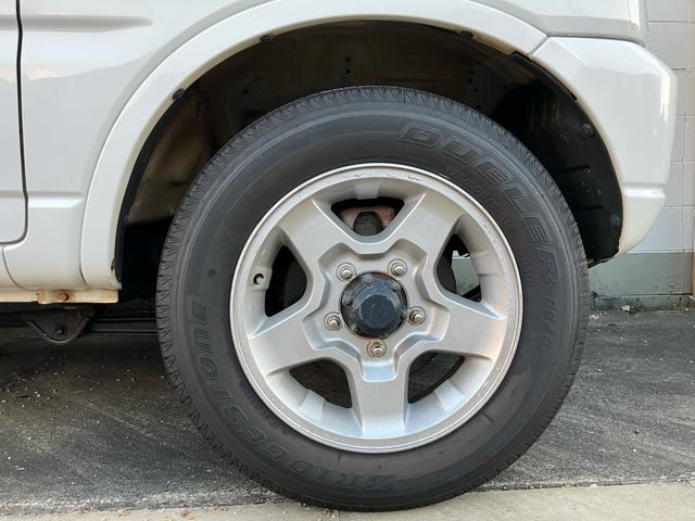 ＡＺオフロード ＸＣ　ターボ　４ＷＤ　ＡＢＳ　キーレス　純ＡＷ　純正アルミホイール　パワーステアリング　パワーウィンドウ　エアコン　運転席・助手席エアバック　ＣＤ（17枚目）