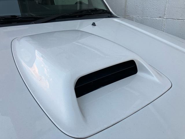 ＡＺオフロード ＸＣ　ターボ　４ＷＤ　ＡＢＳ　キーレス　純ＡＷ　純正アルミホイール　パワーステアリング　パワーウィンドウ　エアコン　運転席・助手席エアバック　ＣＤ（19枚目）