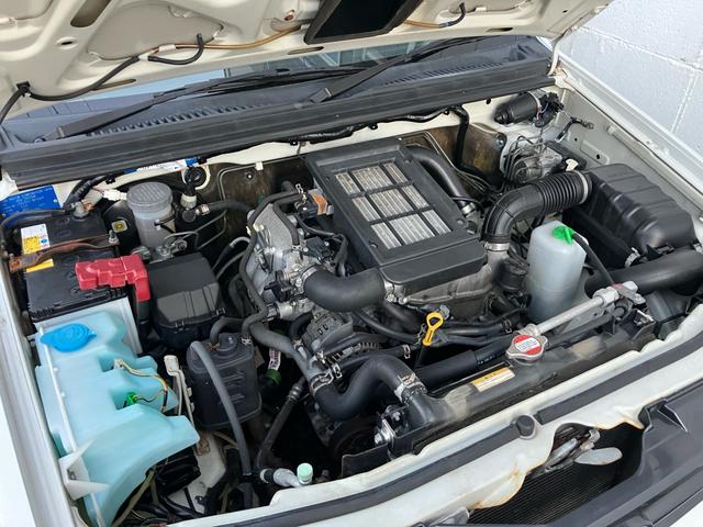 ＡＺオフロード ＸＣ　ターボ　４ＷＤ　ＡＢＳ　キーレス　純ＡＷ　純正アルミホイール　パワーステアリング　パワーウィンドウ　エアコン　運転席・助手席エアバック　ＣＤ（21枚目）