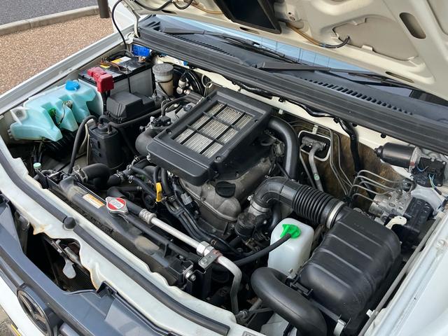 ＡＺオフロード ＸＣ　ターボ　４ＷＤ　ＡＢＳ　キーレス　純ＡＷ　純正アルミホイール　パワーステアリング　パワーウィンドウ　エアコン　運転席・助手席エアバック　ＣＤ（22枚目）