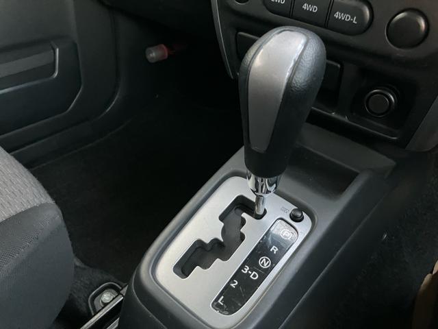 ＡＺオフロード ＸＣ　ターボ　４ＷＤ　ＡＢＳ　キーレス　純ＡＷ　純正アルミホイール　パワーステアリング　パワーウィンドウ　エアコン　運転席・助手席エアバック　ＣＤ（39枚目）