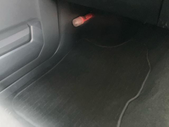 ＡＺオフロード ＸＣ　ターボ　４ＷＤ　ＡＢＳ　キーレス　純ＡＷ　純正アルミホイール　パワーステアリング　パワーウィンドウ　エアコン　運転席・助手席エアバック　ＣＤ（45枚目）