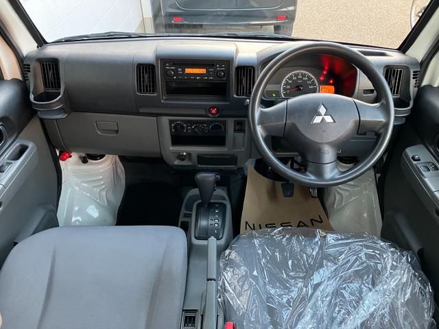 ミニキャブバン CL ハイルーフ キーレス 集中ロック 運転席・助手席エアバッグ パワステ パワーウィンドウ オーバードライブ付き ABS 修復リア軽微(16枚目)
