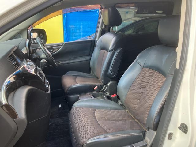 エルグランド ２５０ハイウェイスター　サンルーフ　両側電動スライド　アラウンドビュー　ブルートゥース　フルセグ（10枚目）