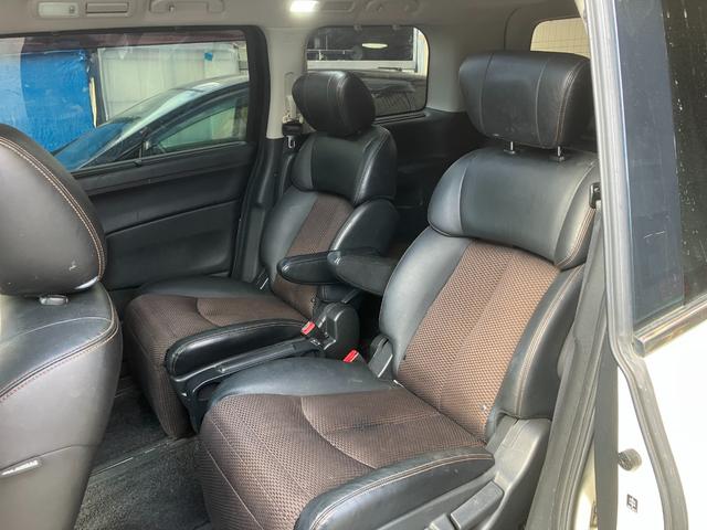 エルグランド ２５０ハイウェイスター　サンルーフ　両側電動スライド　アラウンドビュー　ブルートゥース　フルセグ（11枚目）