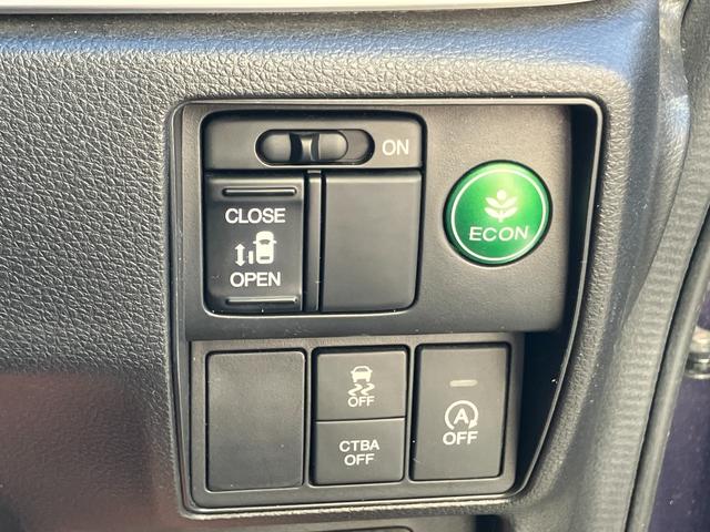 オデッセイ アブソルート　クルコン　フルセグ　ブルートゥース　バックカメラ　ナビ　ＥＴＣ（5枚目）